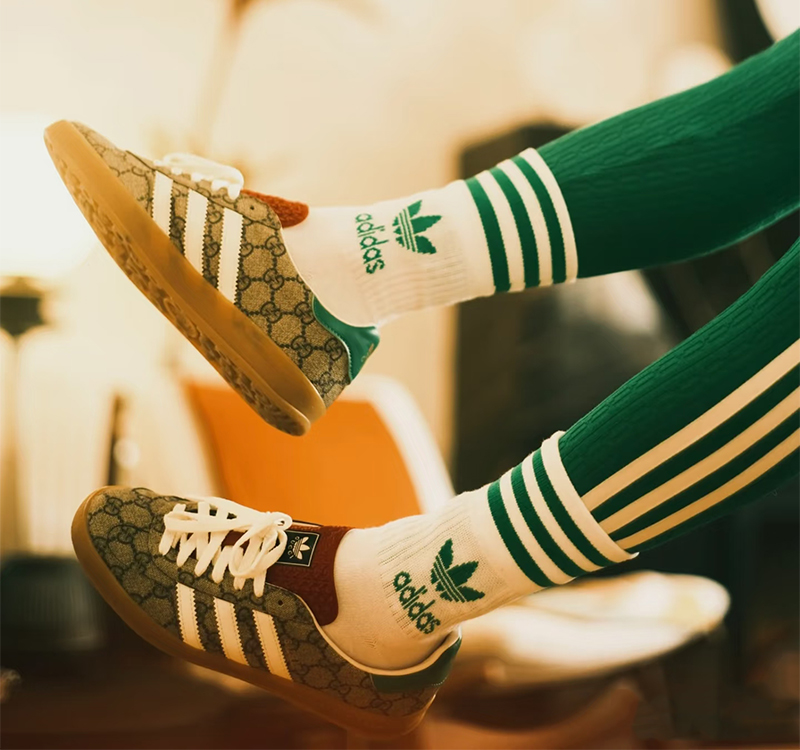 Zapatilla Adidas Gazelle × Gucci - Imagen 4