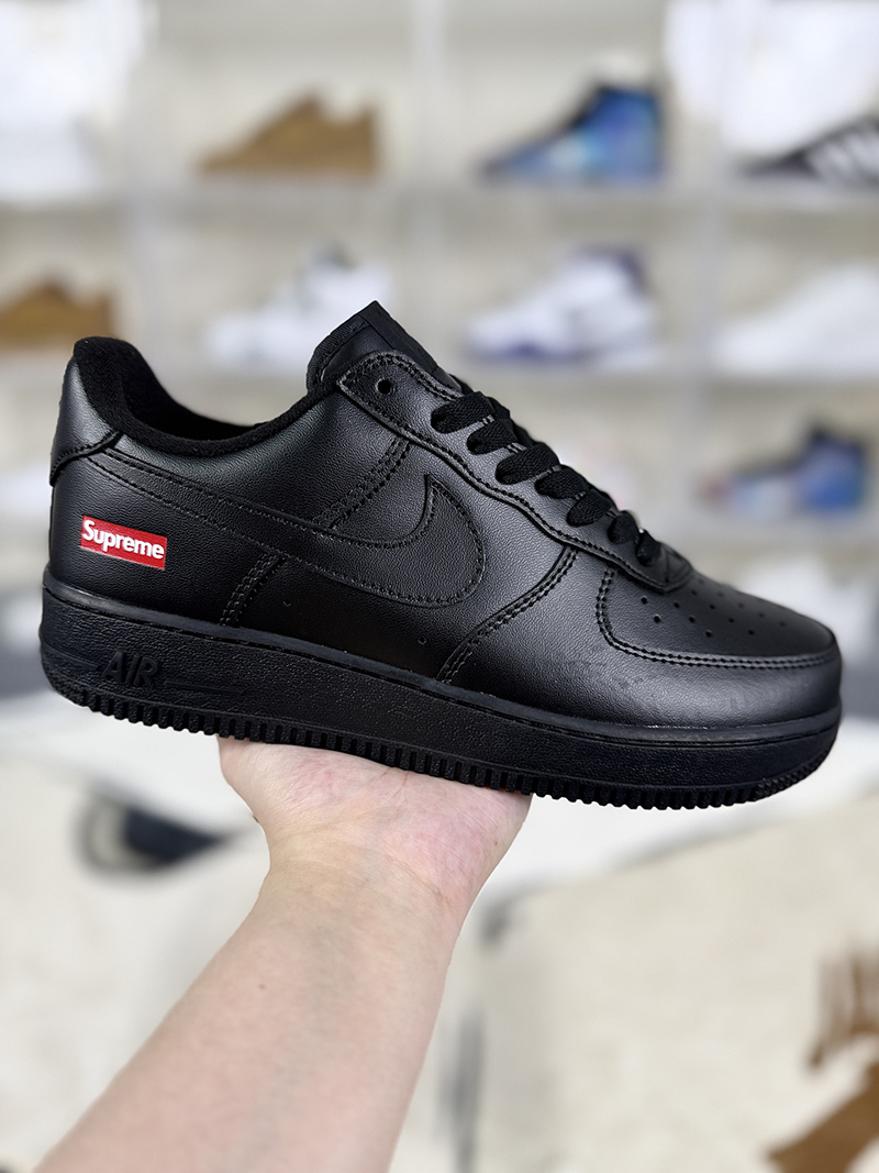 Zapatillas Supreme x Nike Air Force 1 Low - Imagen 4