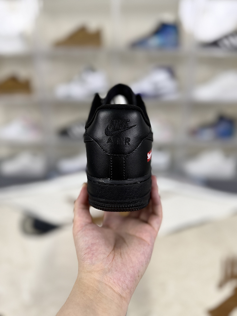 Zapatillas Supreme x Nike Air Force 1 Low - Imagen 2