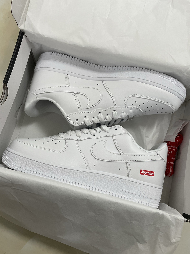 Zapatillas Supreme x Nike Air Force 1 Low - Imagen 6
