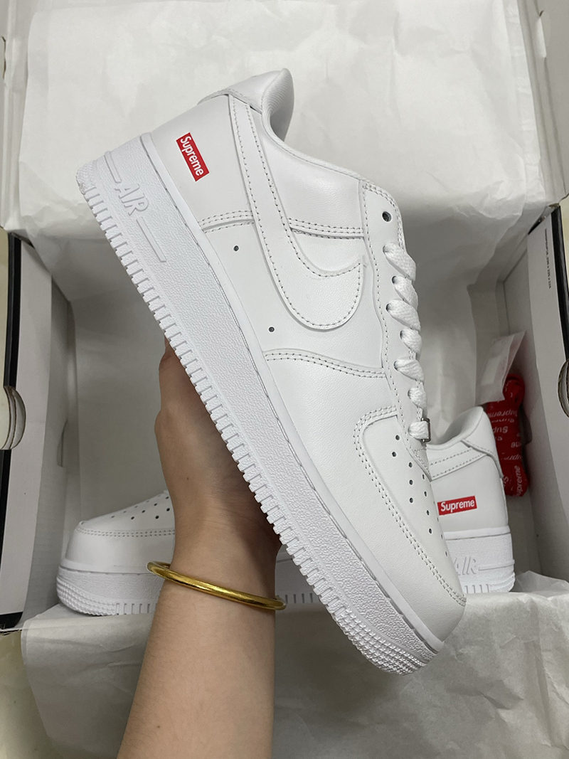 Zapatillas Supreme x Nike Air Force 1 Low - Imagen 7