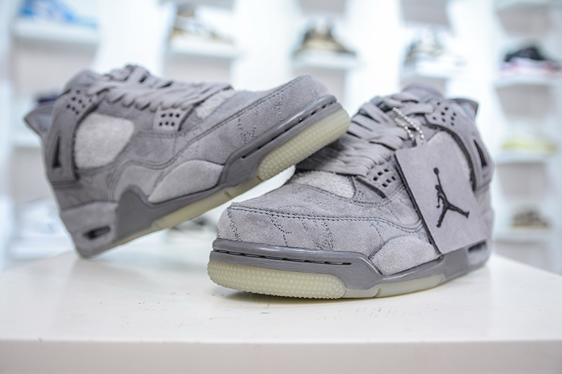 Zapatillas Nike Jordan 4 x Kaws grises - Imagen 10