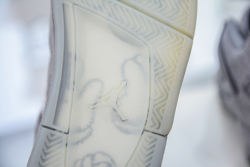 Zapatillas Nike Jordan 4 x Kaws grises - Imagen 14