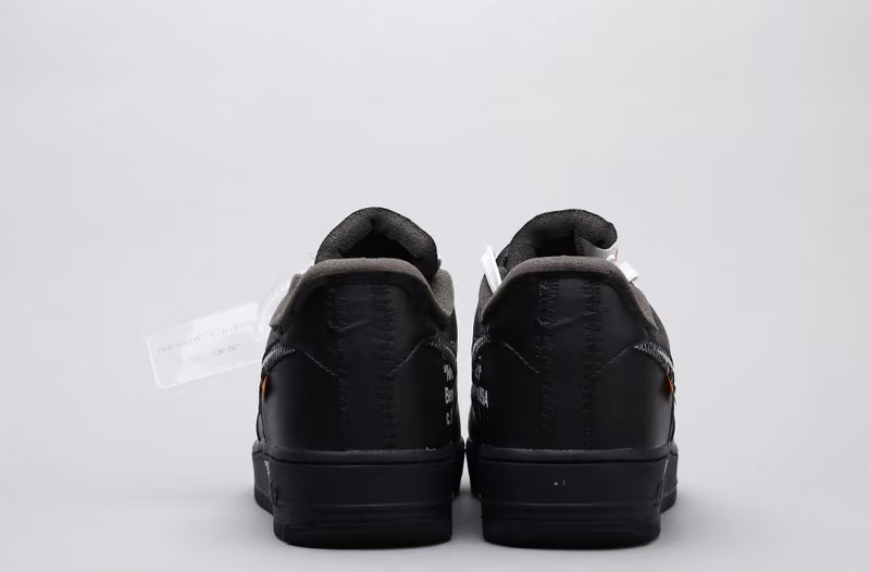 Off-White x Nike Air Force 1 Low '07 'MoMA' - Imagen 4