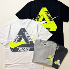 Camiseta Palace x Nike Tri Swoosh Compra uno y llévate otro gratis