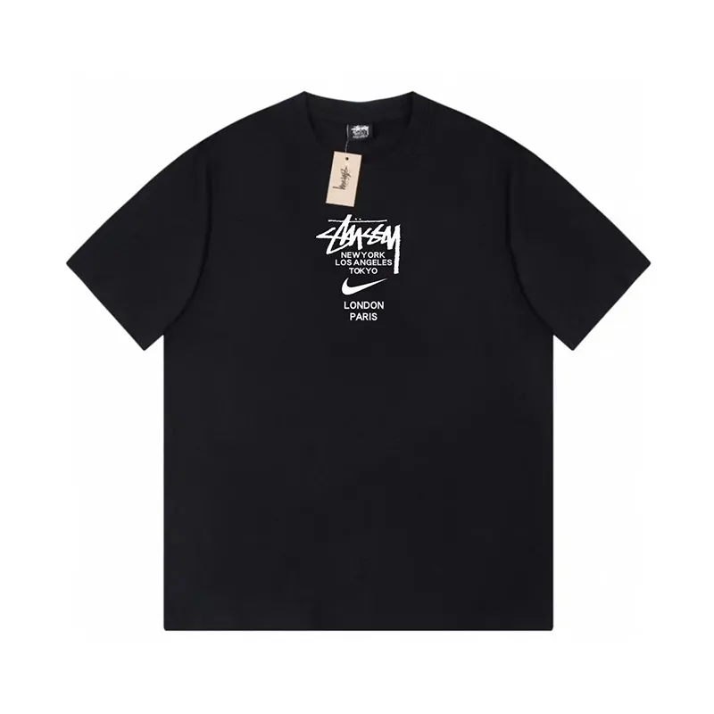 Chándal de la colaboración Nike x Stüssy (camiseta + pantalón corto) - Imagen 4